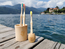 Lade das Bild in den Galerie-Viewer, Bambus Zahnbürste Soft/Medium