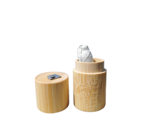 Load image into Gallery viewer, Dental floss in a fine bamboo box, 100% sustainable and ecological, vegan
